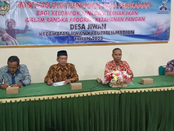 Bantuan Alat Pertanian dan Perikanan Bagi Kelompok Tani dan Ternak Ikan