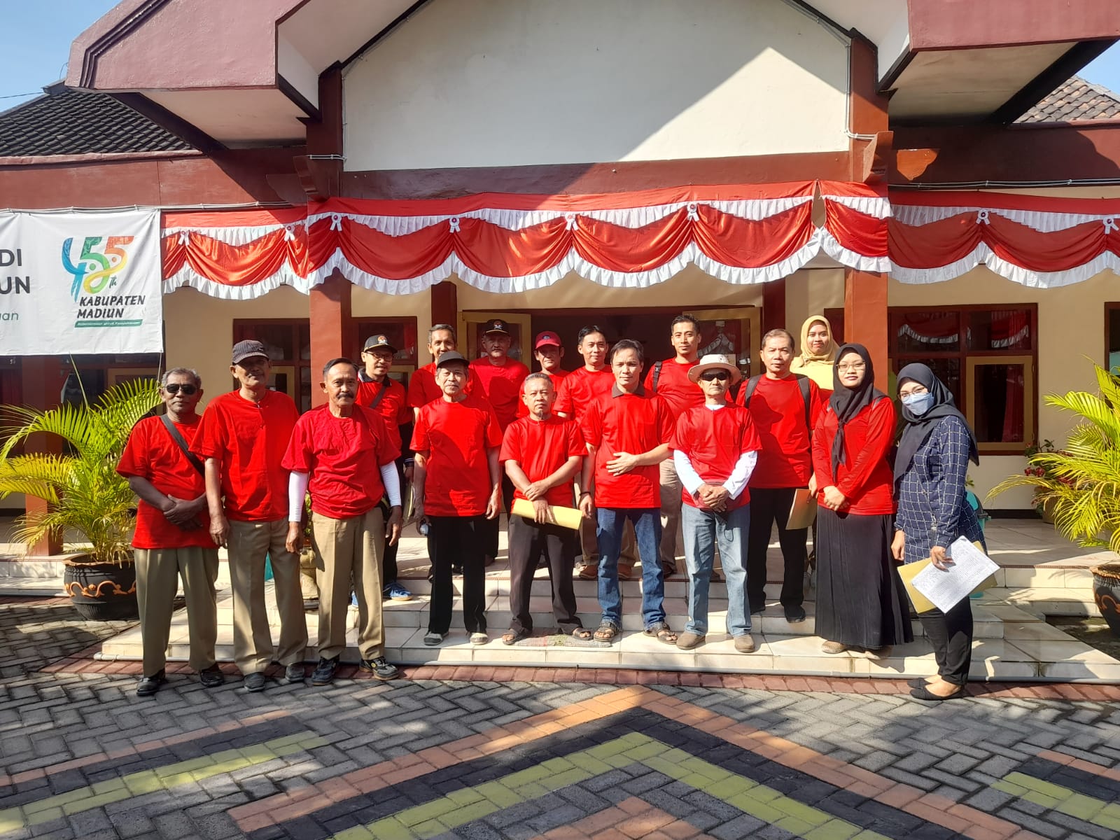 LOMBA LINGKUNGAN PER RT PERINGATAN HUT RI Ke 78 DESA JIWAN LOMBA LINGKUNGAN PER RT PERINGATAN HUT RI Ke 78 DESA JIWAN