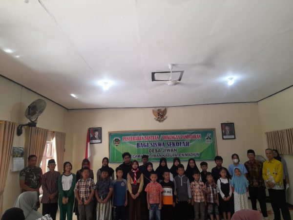 Bantuan Alat Sekolah Desa Jiwan Tahun Anggaran 2025