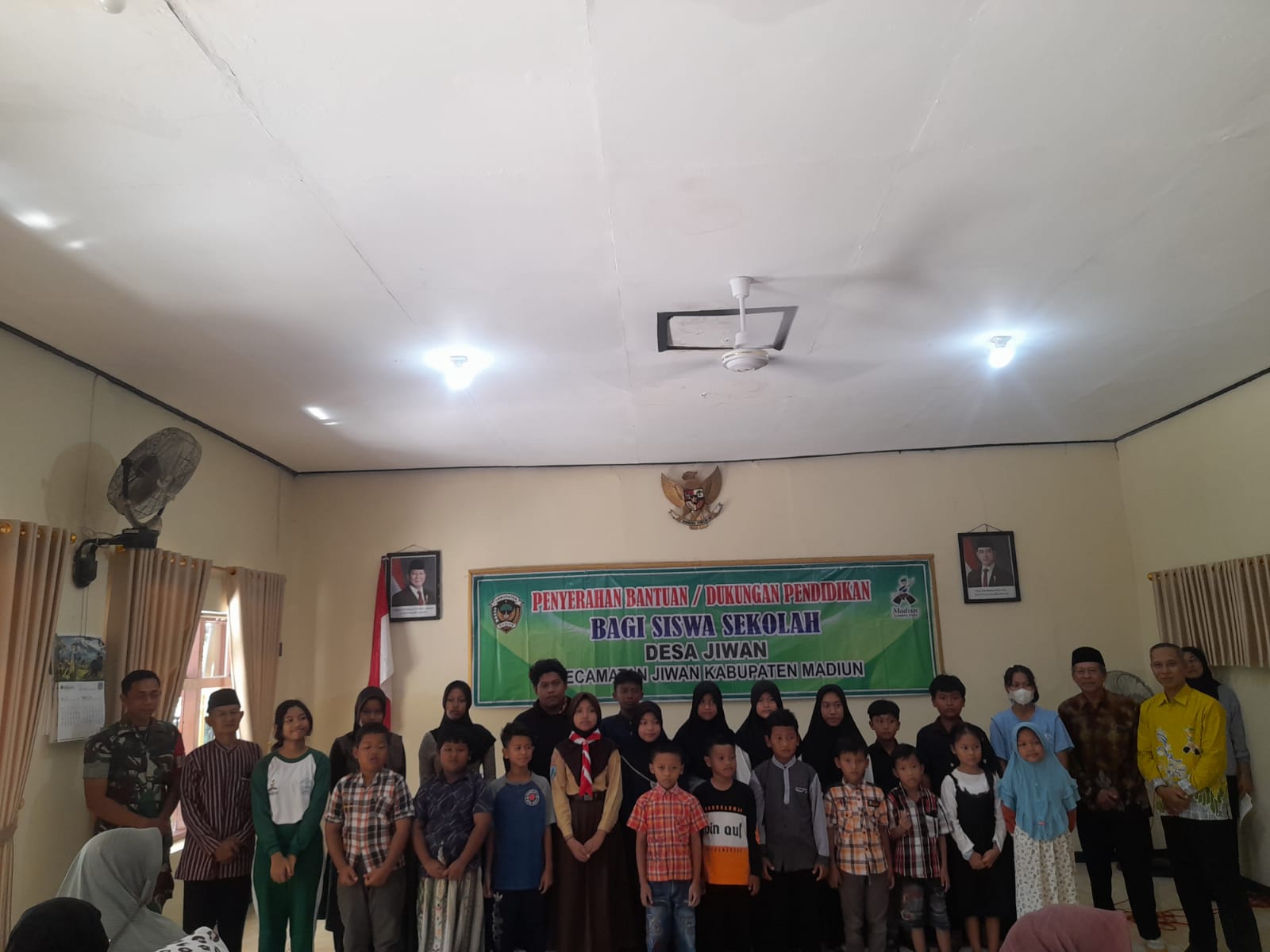 Bantuan Alat Sekolah Desa Jiwan Tahun Anggaran 2025